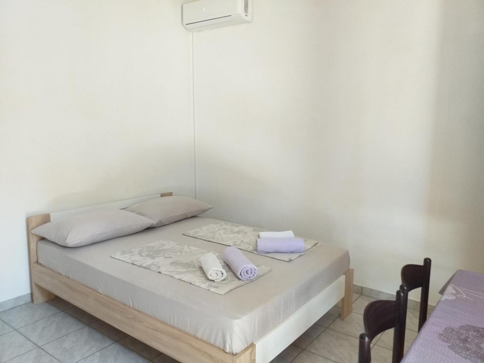 Apartments I-P Малинска Номер фото