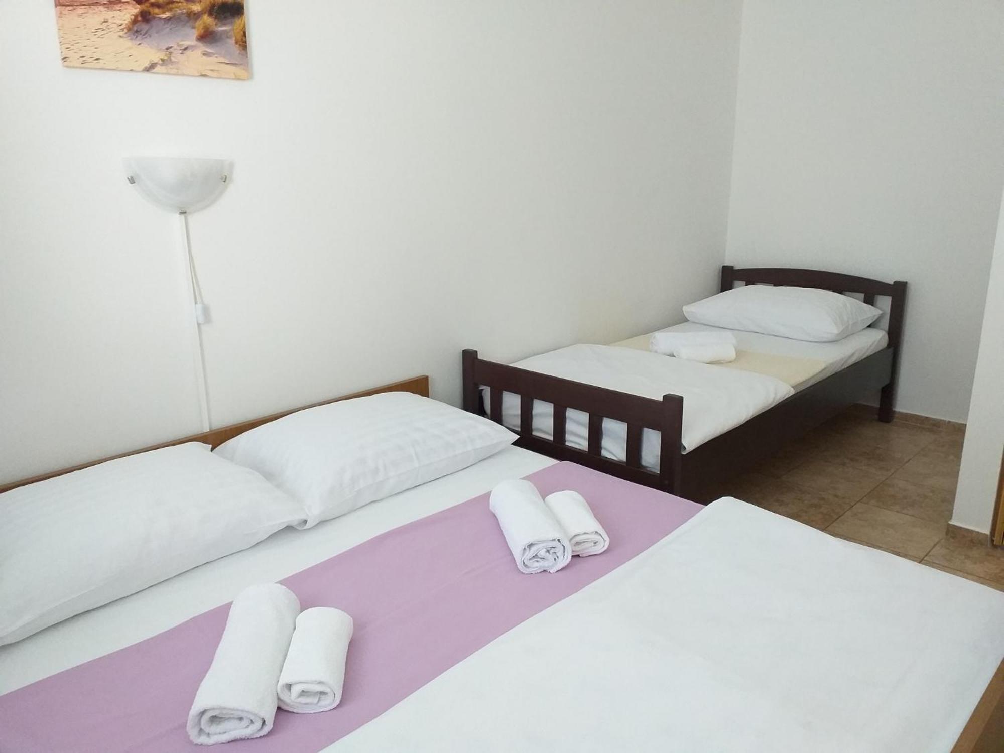 Apartments I-P Малинска Экстерьер фото