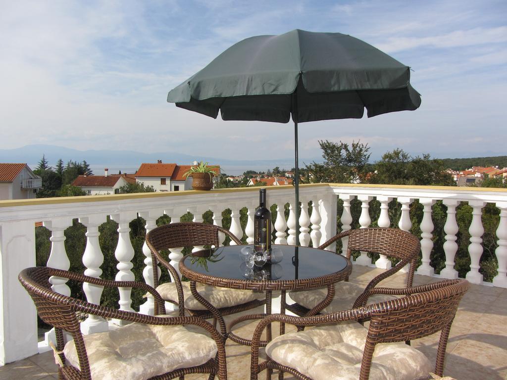 Apartments I-P Малинска Экстерьер фото